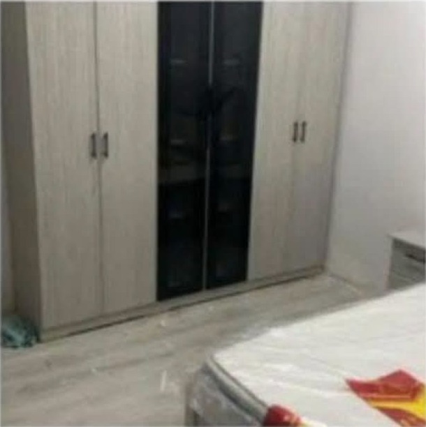 غرفة نوم رمادي وبيج موديل 05 - صورة 2